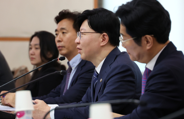 지난 3월 12일 서울 종로구 정부서울청사에서 열린 가상자산 업계·전문가 간담회에서 금융위원회 김소영 부위원장이 발언하고 있다.연합뉴스