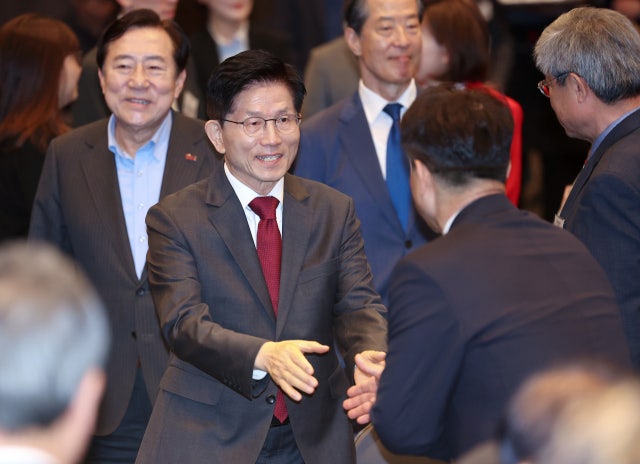<b>김문수</b> “<b>중대재해처벌법</b>은 <b>악법</b>…중소기업 못 괴롭히게 고칠 것”