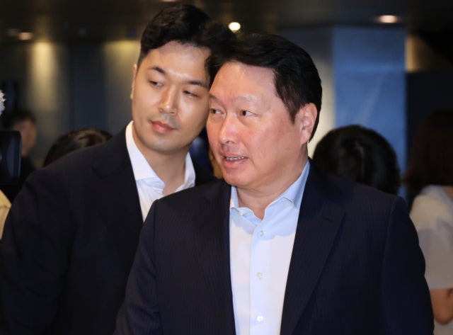 조 단위 재산분할 부담 던 SK <b>최태원</b>…경영 집중 모드 ‘돌입’