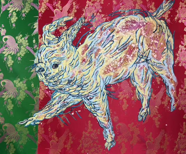 방정아, 나 지금 넘어간다, 한복 천 위에 채색, 2025. 맥화랑 제공