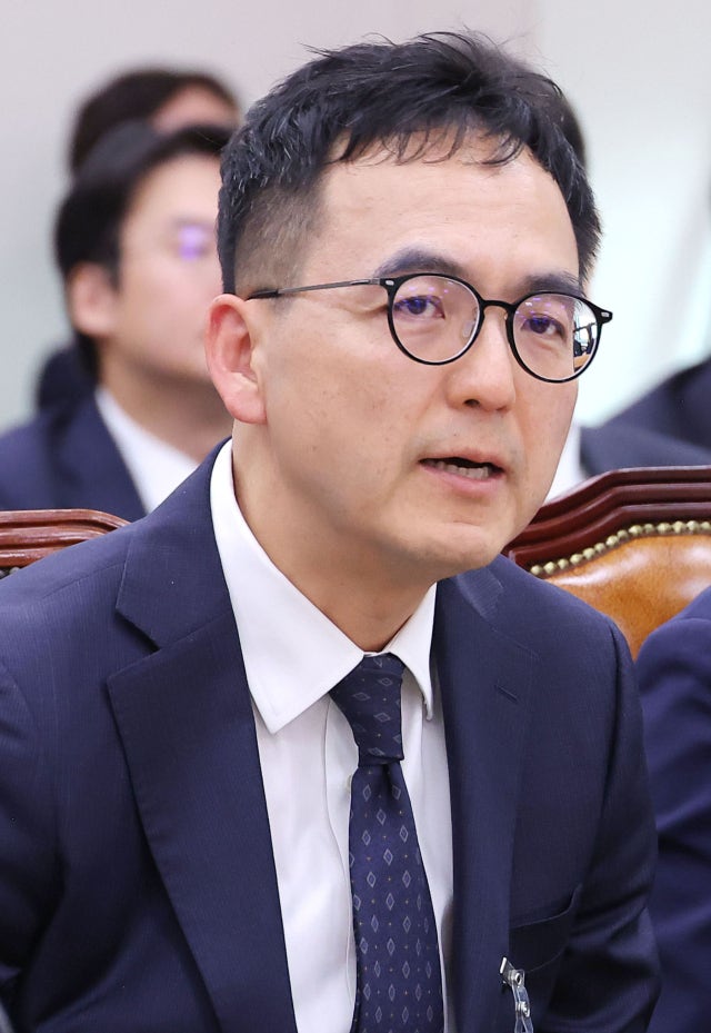 <b>구자현</b> 신임 대검차장 "어려운 시기에 무거운 책임… <b>조직 안정</b>화 최우...