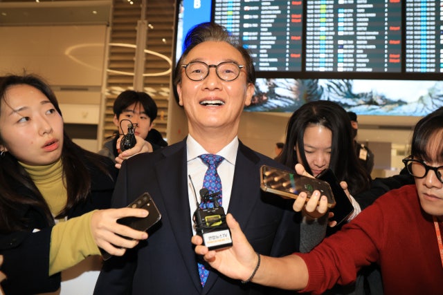‘<b>통일교</b> 금품수수 <b>의혹</b>’ 전재수 전 장관 등 3명 피의자 입건