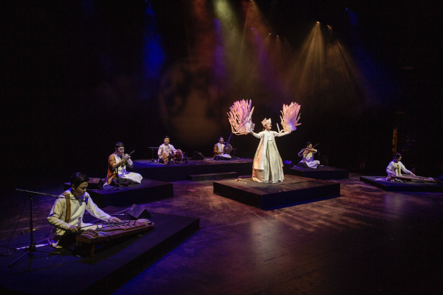 창작 국악 그룹 우리소리 바라지의 ‘비손: 축원’ 공연 모습. 국립부산국악원 제공