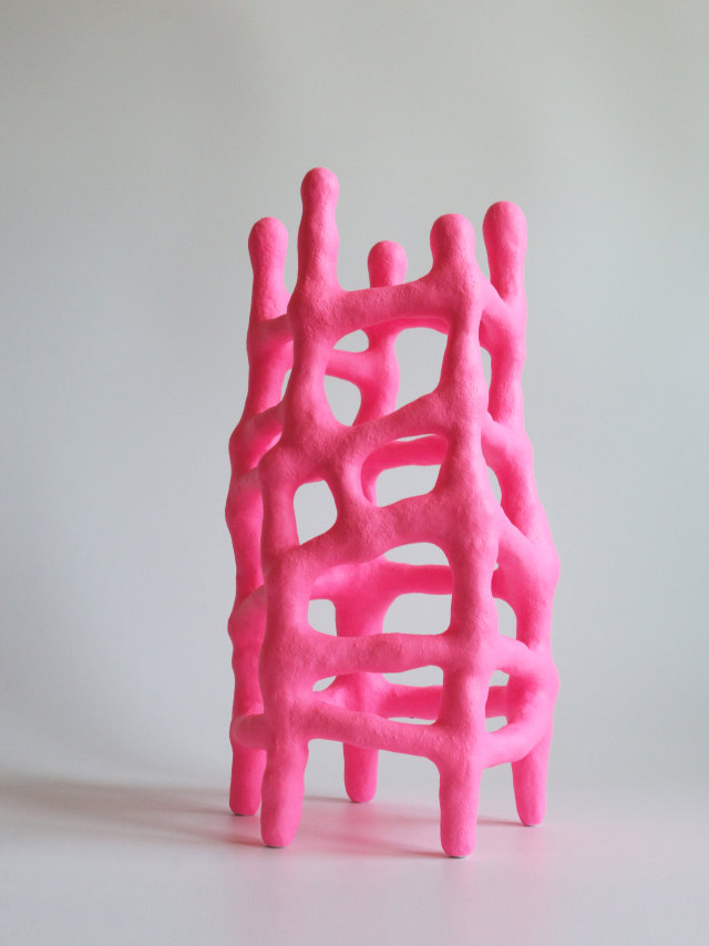 정지숙, 생명체 체계, Clay, acrylic, 2025. 갤러리 플레이리스트 제공