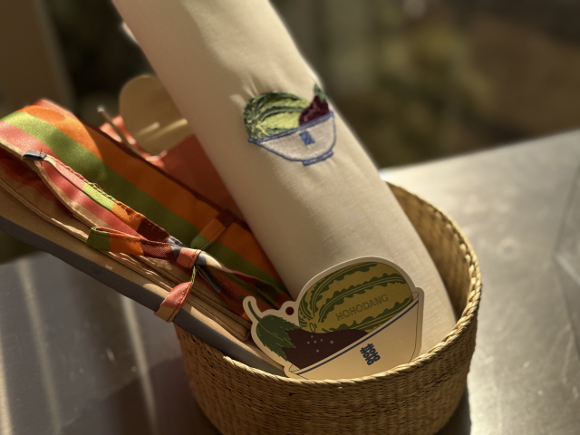 따뜻한 선물 문화를 담은 ‘호호당’ 전시 설치 모습. 카린 제공