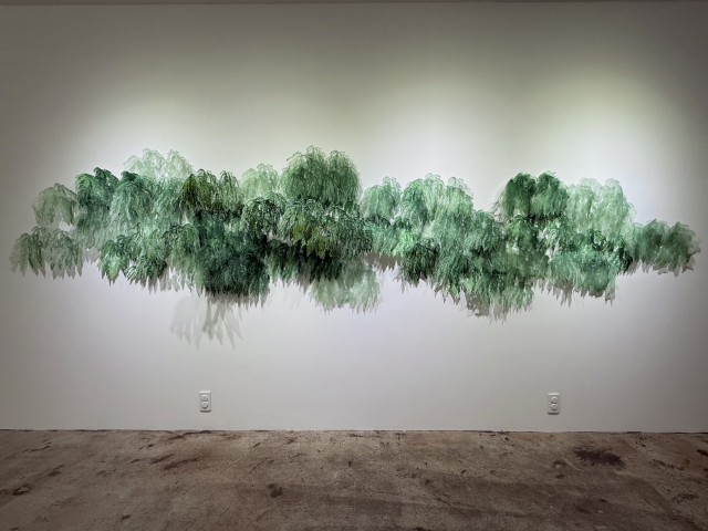 The Time of Hands: 손의 시간 PART.2 리나갤러리 부산의 2층 전시 전경. 안은선 작가 작품이다. 리나갤러리 부산 제공