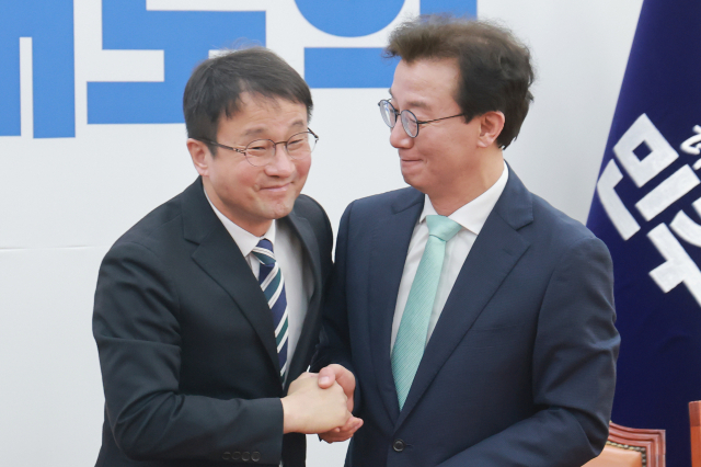 전재수 요청에 민주당 &ldquo;부산 글로벌법 조속 처리&rdquo;