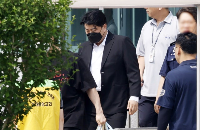 '<b>가석방</b>' <b>김호중</b> "책임감 갖고 뉘우치며 잔여 형기 채워나갈 것"