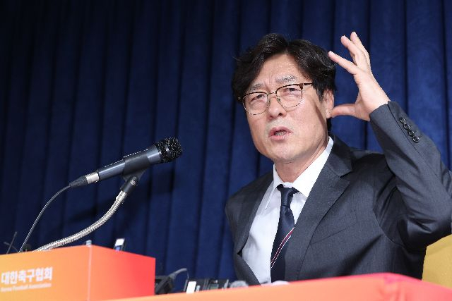 [속보] 홍명보 선임 주역 이임생, 청문회 앞두고 캄보디아 갔다