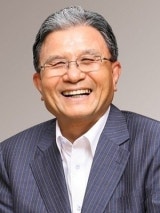부산대에 100억 원 상당의 주식을 쾌척한 넥센 강병중 회장