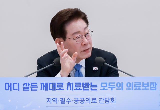 [속보] '17억 원대 근저당' 논란 속 이 대통령, 오늘 국민과 <b>부동산</b> 대토...