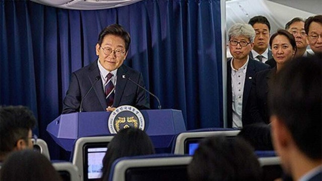 진주 출신 <b>김상호 춘추관장</b> 사의 표명