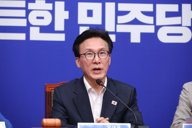 <b>김민석</b> 첫 당대표 <b>회동</b>… <b>장동혁</b>·이준석 잇따라 만난다