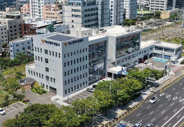 <b>부산</b> 중구서 외국인 <b>유학생 살해</b>한 20대 남성 긴급 체포
