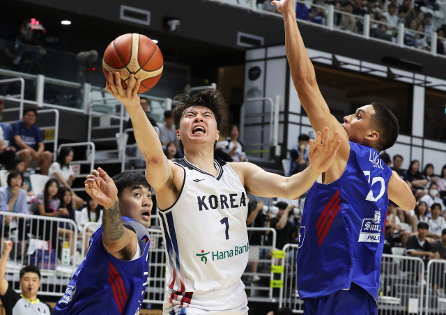 한국 농구 ‘간판’ <b>이현중</b>, <b>NBA 포틀랜드 계약</b>