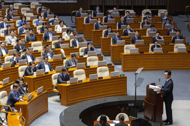 김민석 “‘5·18’ ‘부마항쟁’ 전문 수록이 <b>개헌</b>의 출발”