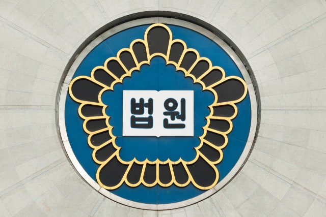 '<b>투자 사기</b>' <b>장윤정 모친</b>, 1심서 징역 10개월