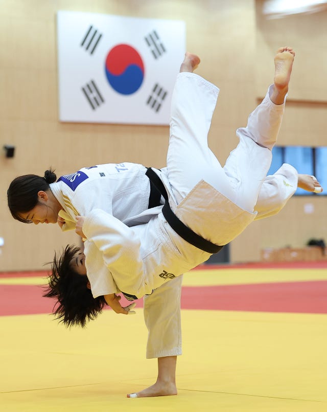 "감독이 먹으라 지시" 유도 <b>정수진</b>, '100g 더 나가 <b>계체 실격</b>' 폭로