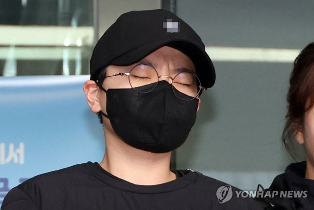 [속보]<b>전청조</b> '<b>남현희</b> 중학생 <b>조카</b> 골프채 폭행' 혐의 추가 기소