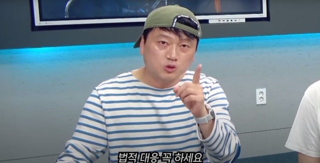 "<b>축구협회</b>, ‘<b>홍명보</b> 감독 임명 난맥상 있었다' 폭로 <b>박주호</b>에 법적 대응 못할...