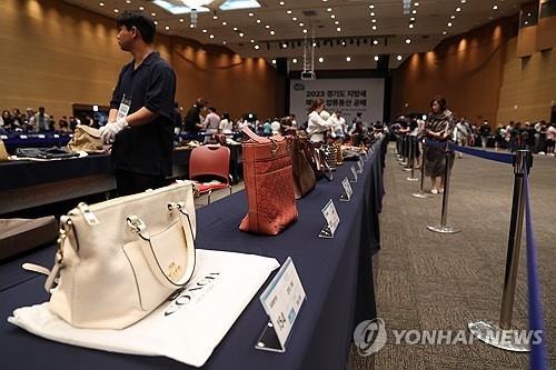 106억 내지 않은 40대 등 <b>상습</b>체납자 1만274명 <b>명단 공개</b>