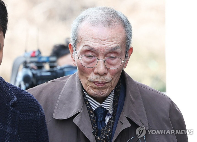 오영수 무죄 판결에 김지은 씨, "이건 진짜 아니지" 분노