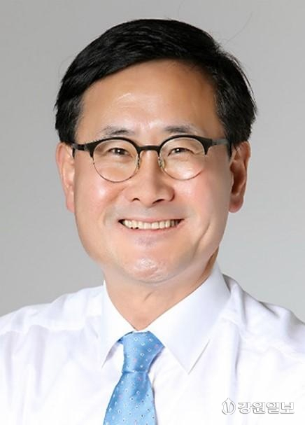 무소속 김동완 국민건강보험공단 감사