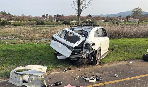 경주 도로서 승용차 가드레일 충돌 후 추락…4명 심정지 강원일보 관련 대표 이미지