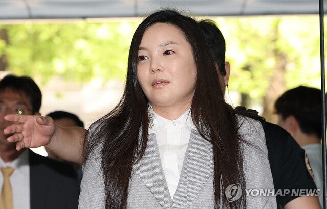 MC몽과 회사 차렸던 대표, 300억 대 사기 혐의로 피소 경악
