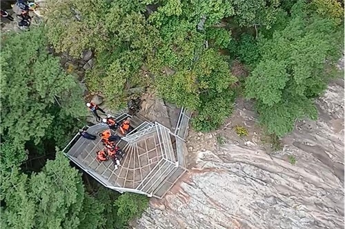 양양 수산항서 50대 남성 물에 빠져 숨져…대둔산 전망대서는 60대가 2∼3ｍ 아래로 추락