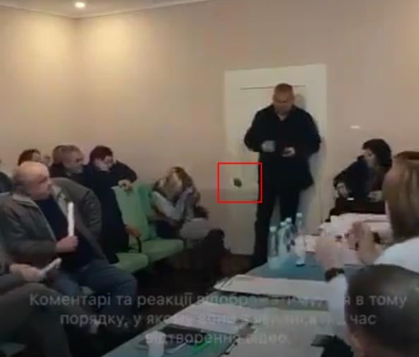 <b>우크라</b>, 의회서 ‘<b>수류탄</b> 투척’…26명 사상[영상]