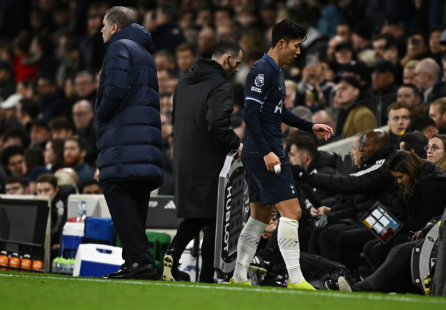 '침묵한 손흥민' EPL <b>토트넘</b>, <b>풀럼</b>에 0대3 <b>완패</b>