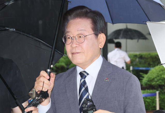 <b>이재명</b>, <b>당대표</b> 출마<b>선언</b> 예고…10일 민주당 중앙당사서 발표
