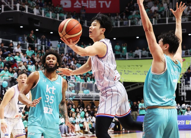 "<b>허웅</b>은 피해자다, 징계 논의 안해"…소속팀, <b>허웅</b> 옹호