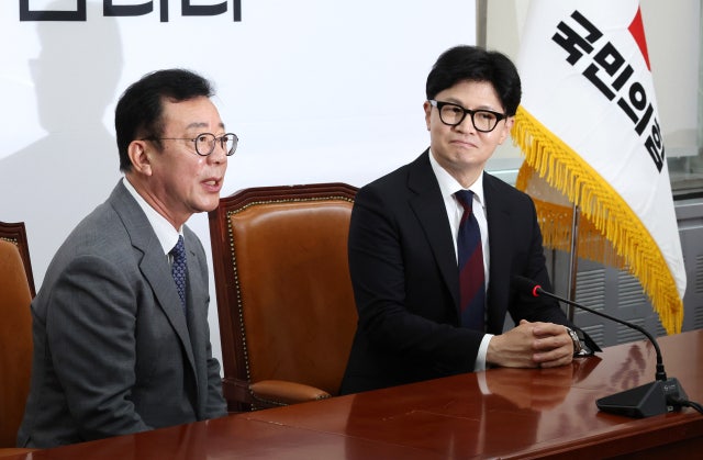 [속보] <b>한동훈</b> "민주당 발의 '<b>채상병 특검법</b>'…단호히 막겠다"