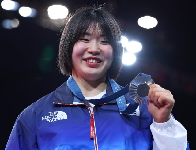 승자도 석연찮은 <b>판정</b>?…허미미 꺾고 금메달 딴 <b>선수</b> "<b>유도</b> 바뀌어야"