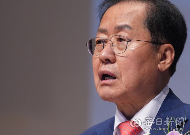 [속보] <b>홍준표</b> "TK<b>통합</b> 시·도민에 송구…무산 아쉽다"