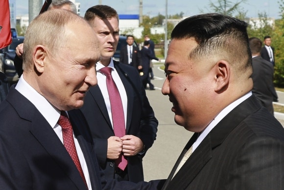 <b>김정은</b>, <b>푸틴</b>에 <b>새해</b> 편지…"2025년 전승 원년될 것"