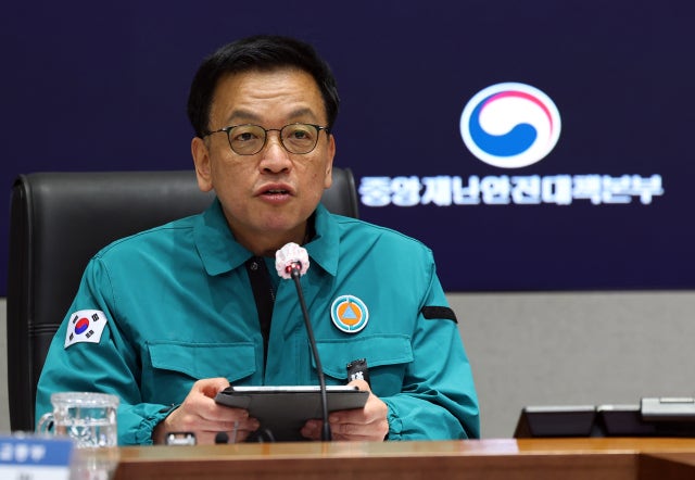 최 대행 "내주부터 <b>여객기사고 피해자 지원단</b> 가동…유가족 뜻 최우선"