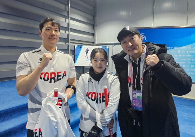 한국 <b>컬링 믹스더블</b>에서 첫 <b>은메달</b> 확보, 한일전 결승 남았다