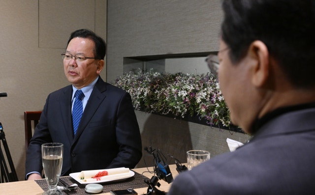 <b>이재명</b>·<b>김부겸</b> <b>회동</b> "내전상태 부끄러워" "국민 걱정에 저도 책임"