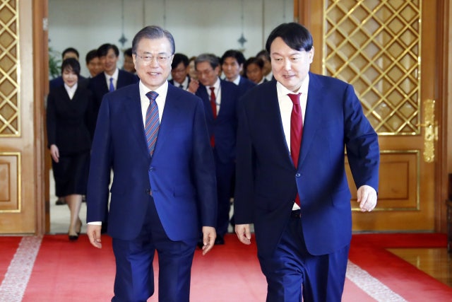 文 "<b>이번 주</b> 넘기지 않도록, 헌재 조속한 <b>탄핵</b> 결정 촉구"