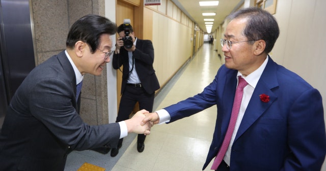 홍준표, <b>이재명 2심</b> 두고 "무죄 정해놔"