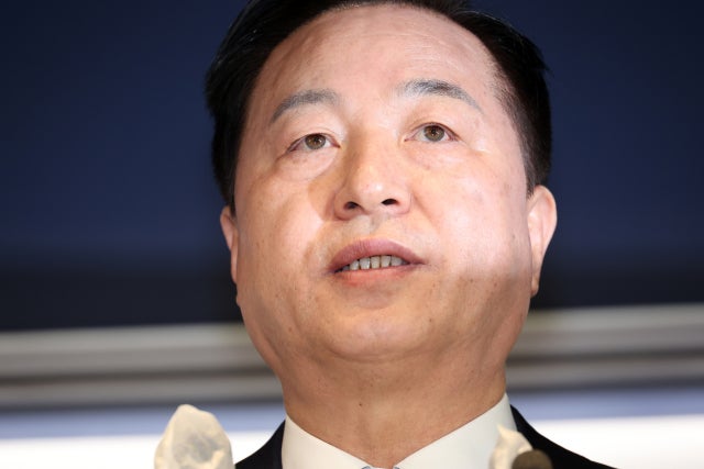 <b>김두관</b>, <b>민주당 경선 불참</b> 선언 "DJ·盧 정신 저버렸다"