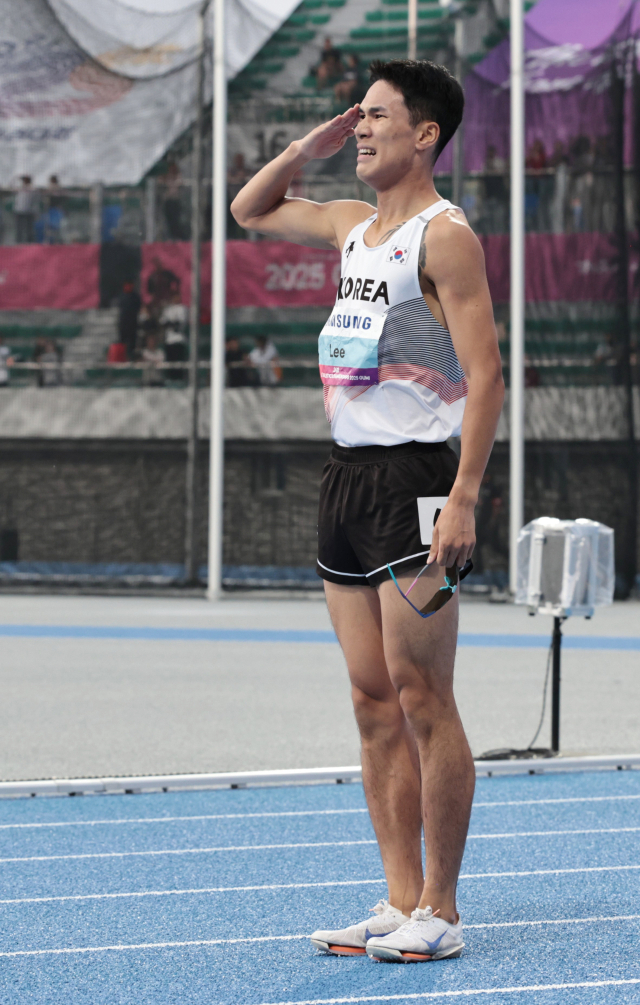 <b>이재웅</b>, 亞육상선수권 1,500m <b>은메달</b>…30년 만의 기록