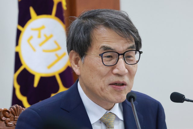노태악 "<b>사전투표 부실</b> 관리 <b>송구</b>…선거방해 행위 강력 대응"