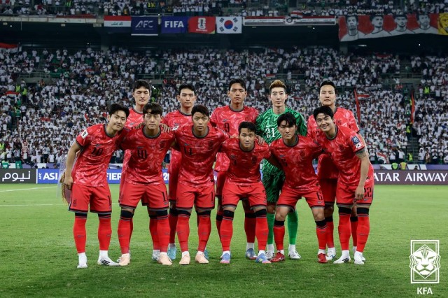李대통령, <b>월드컵 본선</b>행에 "국민께 큰 위로되길" <b>축하</b> 메시지