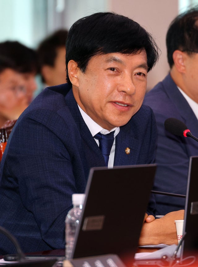대법, '<b>김학의 출금</b> 수사 <b>외압</b>' 이성윤 <b>무죄</b> 확정