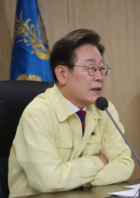 李 대통령 "<b>남북관계 복원 노력</b>"…대화망 복구방안 논의