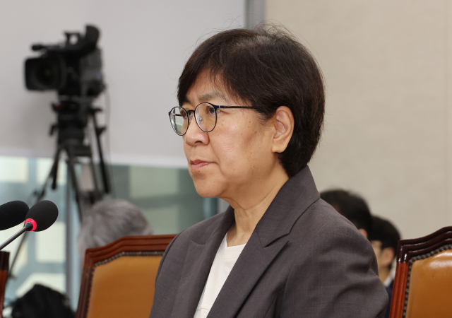 정은경 보건복지부 장관 후보자가 18일 국회 보건복지위원회에서 열린 인사청문회에 출석해 자리하고 있다. 연합뉴스